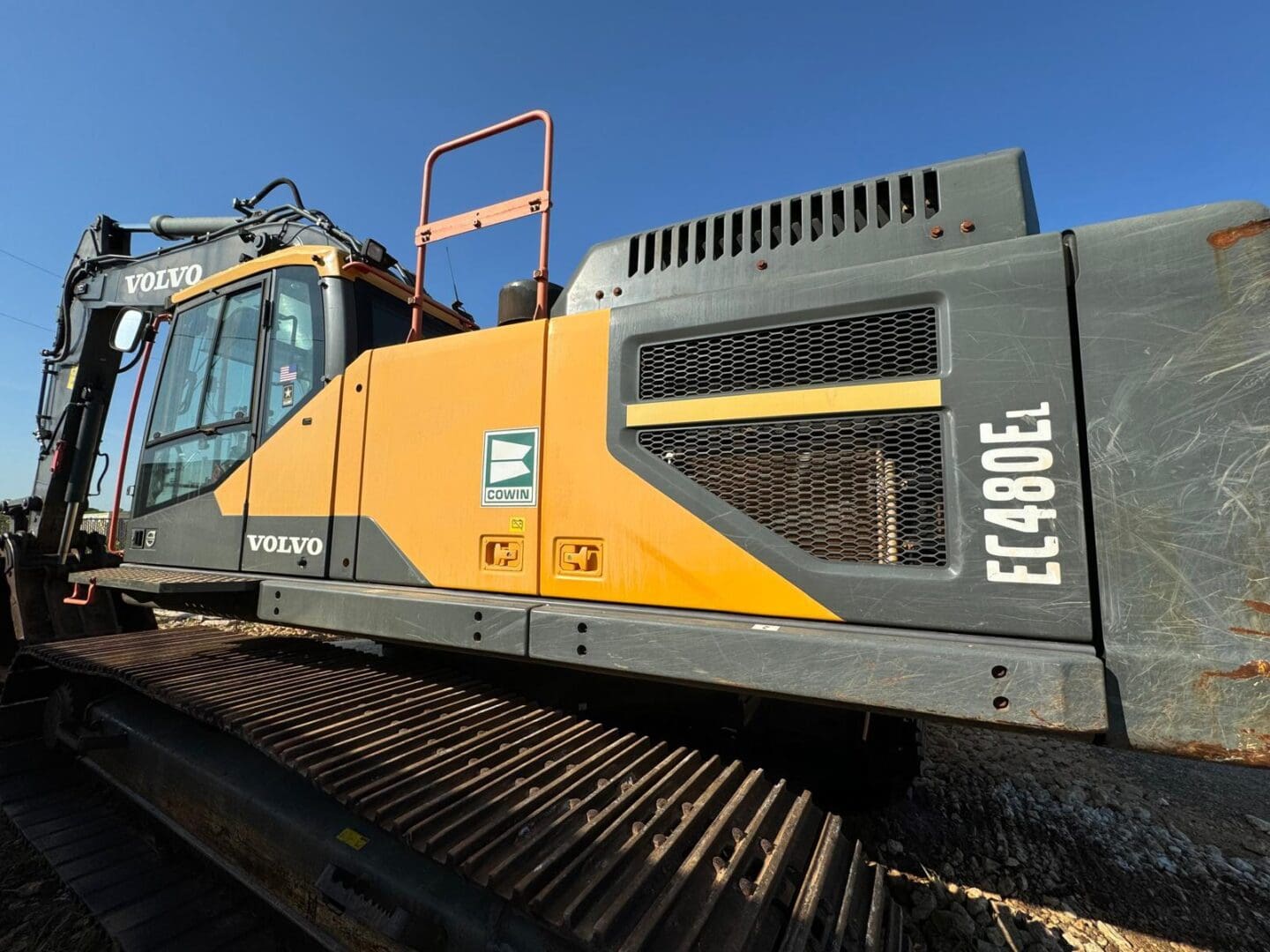 Yellow Volvo EC480EL tracked excavator